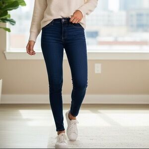 NATURE Women’s skinny jeans dark wash no distressing 3/25​​